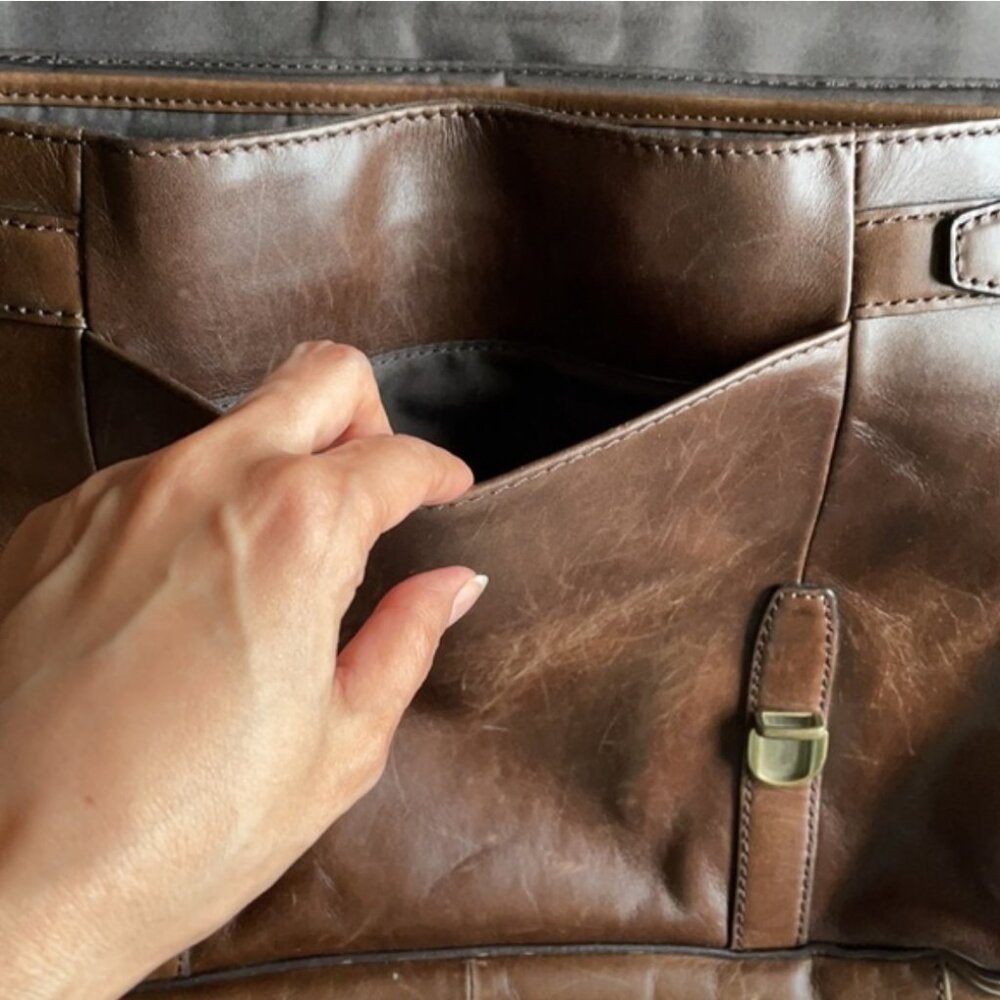 Fossil Messenger Bag 💼 - Picture 6 of 16